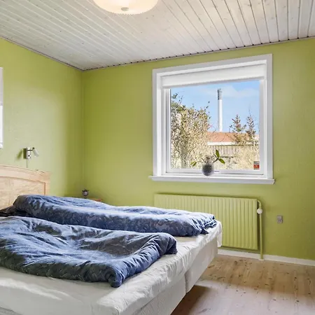 Semesterbostad 5 Bedroom Gorgeous In